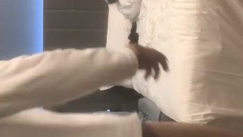 约妹达人最新斩获刚毕业小嫩妹粉嫩美胸诱人小穴抠穴啪啪口交满足小骚货的欲望