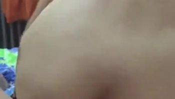 模特身材的大學生小三打炮也要騷一下屁股騎乘位背後位