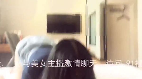 真实快餐店约少妇,老公不在家如此淫荡…