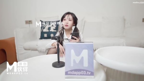 SH014 深陷套路的主播 无套抽插清纯女主播 