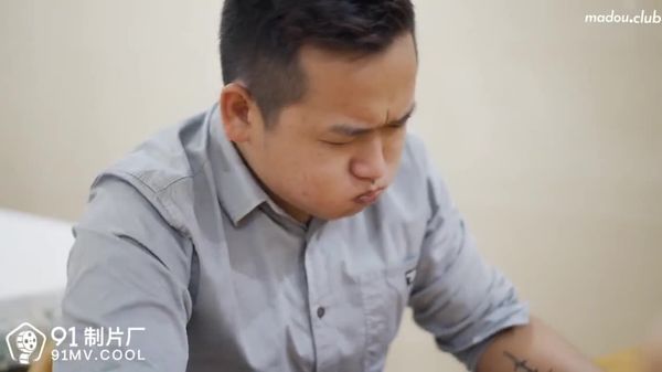 反常的妻子ss老公不疼老婆s自然有人替他疼
