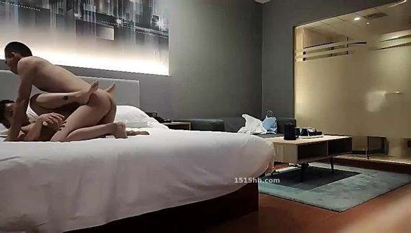 【 小马】2021 5 14,勾搭足浴女技师休息下第二炮,特写舔屌口交扣逼,翘起屁股后入抽插,上位骑乘大力猛操 x264