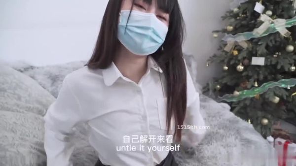 『娜娜』新作《高跟灰丝女秘书的呻吟》无套啪啪