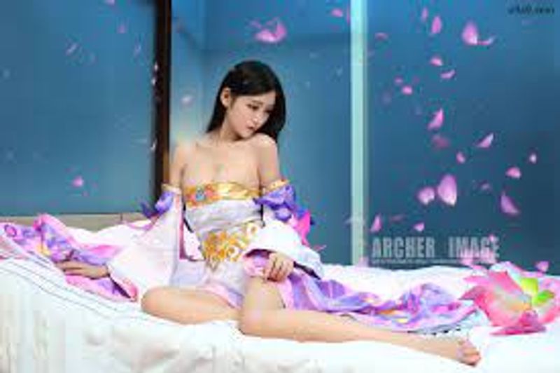 中文字幕-GHNU023SuperGuardWomanSuperResistance神乐凛神乐りん