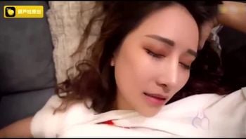 漂亮妹妹独自看房被下催情迷药