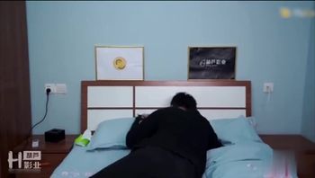 27淫荡女室友爱处男，我是干柴她是烈火