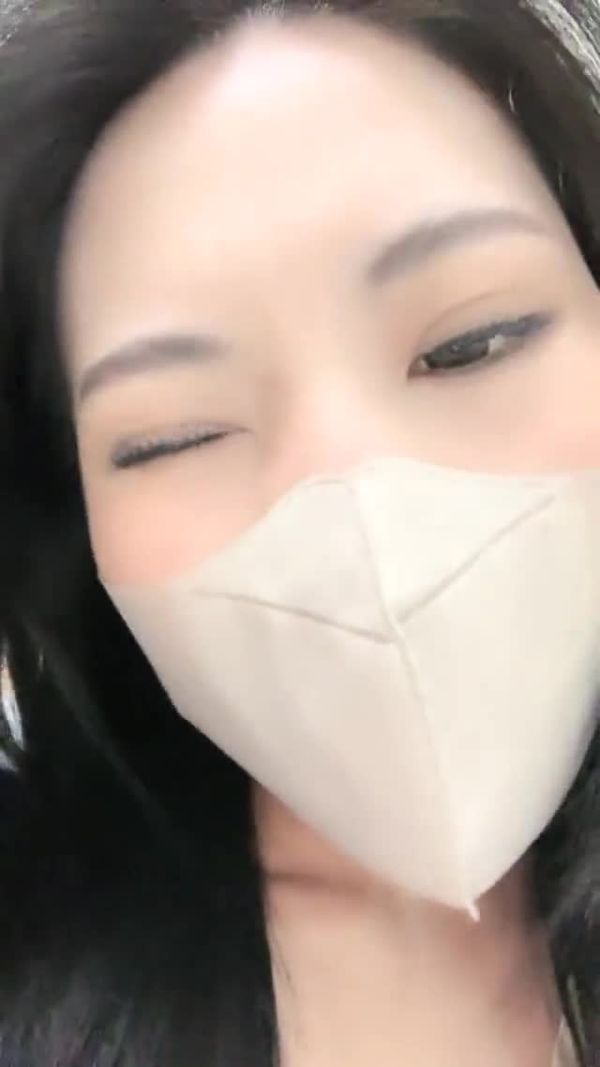 牛仔裤女神,隔着内裤自慰黑丝长腿漏穴,特写掰穴自慰鲜嫩肉肉双道具自慰揉搓阴蒂