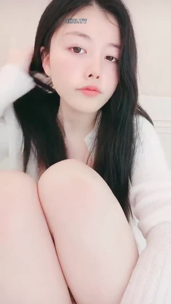 长发大眼萌妹子,超多角度露出极品白虎穴超级乾净粉嫩如初销魂道具自慰