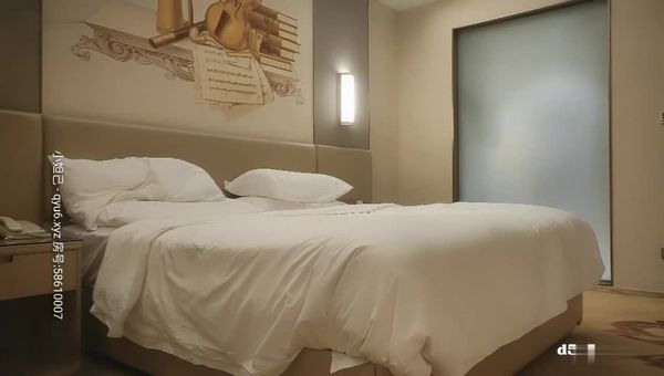 【ai2k修复】【文轩】,杭州外围,2800一炮徒弟上场,苗条美腿清纯风,啪啪暴插视觉盛宴不可错过