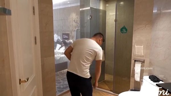 紧急出差!s情欲人妻的无套交合