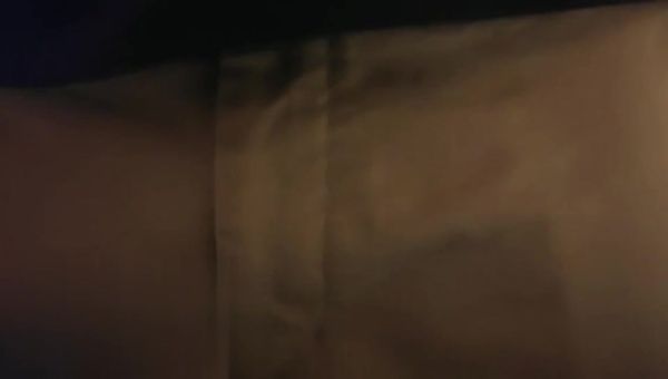 颜值甜美大圈外围妹子,舌吻互摸调情迫不及待解开裤子,性感睡衣露出奶子侧入!抽出,骑乘猛操晃动奶子
