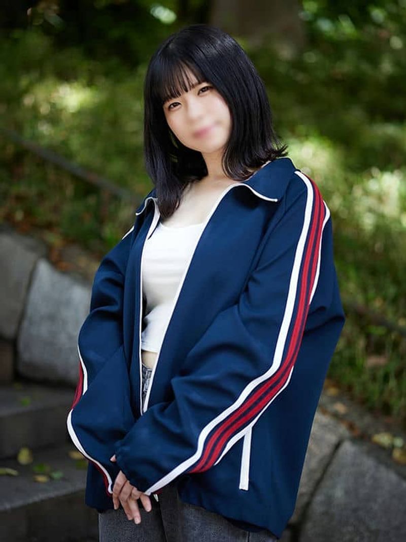 FC2 PPV 3516998 【地アイドル 个撮中出し】Eカップ美巨乳大生 りん20歳 「超绝」キレイなピンクまんこにおじさんちんぽを生ピストン【膣内射精