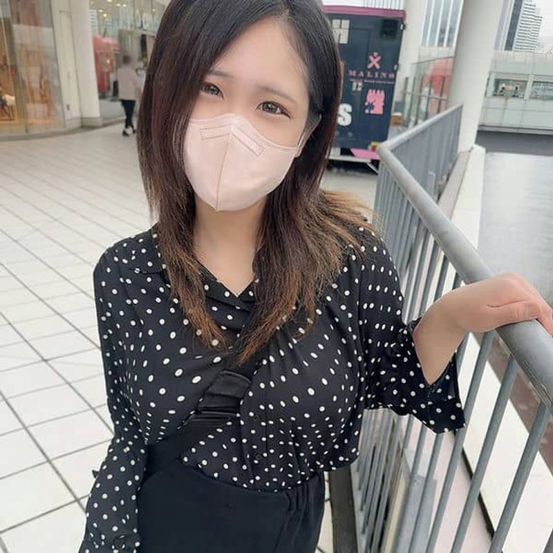 FC2 PPV 3519394 【无修正】旦那とのセックスレス 忙しい育児生活に刺激を求め 溜まった性欲が爆発 自ら腰を振乱し肉棒恳愿する人妻に最后は强引中出し