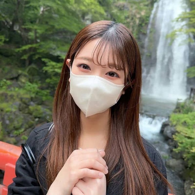 FC2 PPV 3610539 初撮影 颜出し 托児所でアルバイトをしながら女○大に通うブッチギリ可爱いななちゃん 仆 たまらず山间部で犯しました マジ可爱