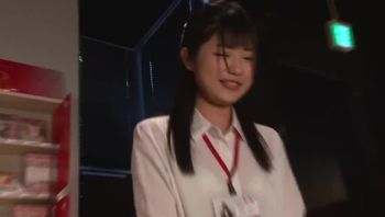 JS 033女子社员们在SO`D酒场举办的粉丝集体感谢活动无码流出版