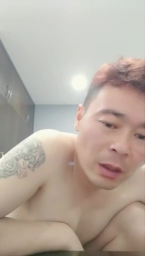 北京大哥与漂亮妹妹一起s体验性爱的没好