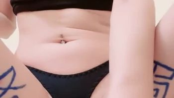 开放大胆的少妇 [19P]