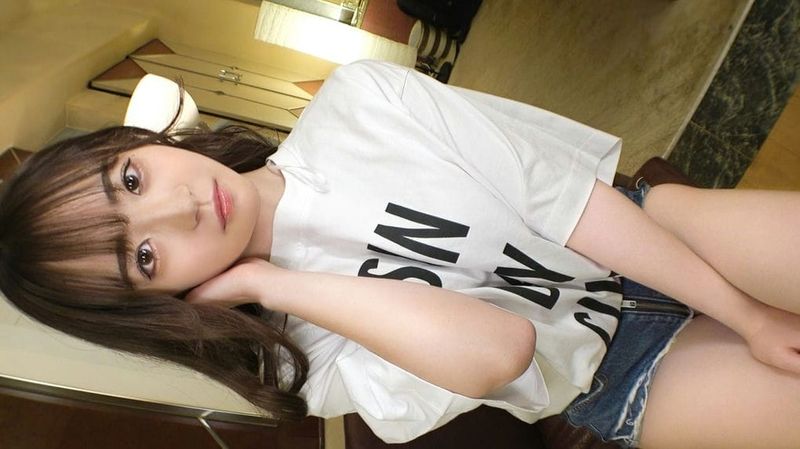SIRO 5212 (中文字幕) リゾートバイトで仕上げたスレンダーボディと引き締まったプリケツで男の体を乗りこなしまくり!!弱点の敏感乳首を責められ