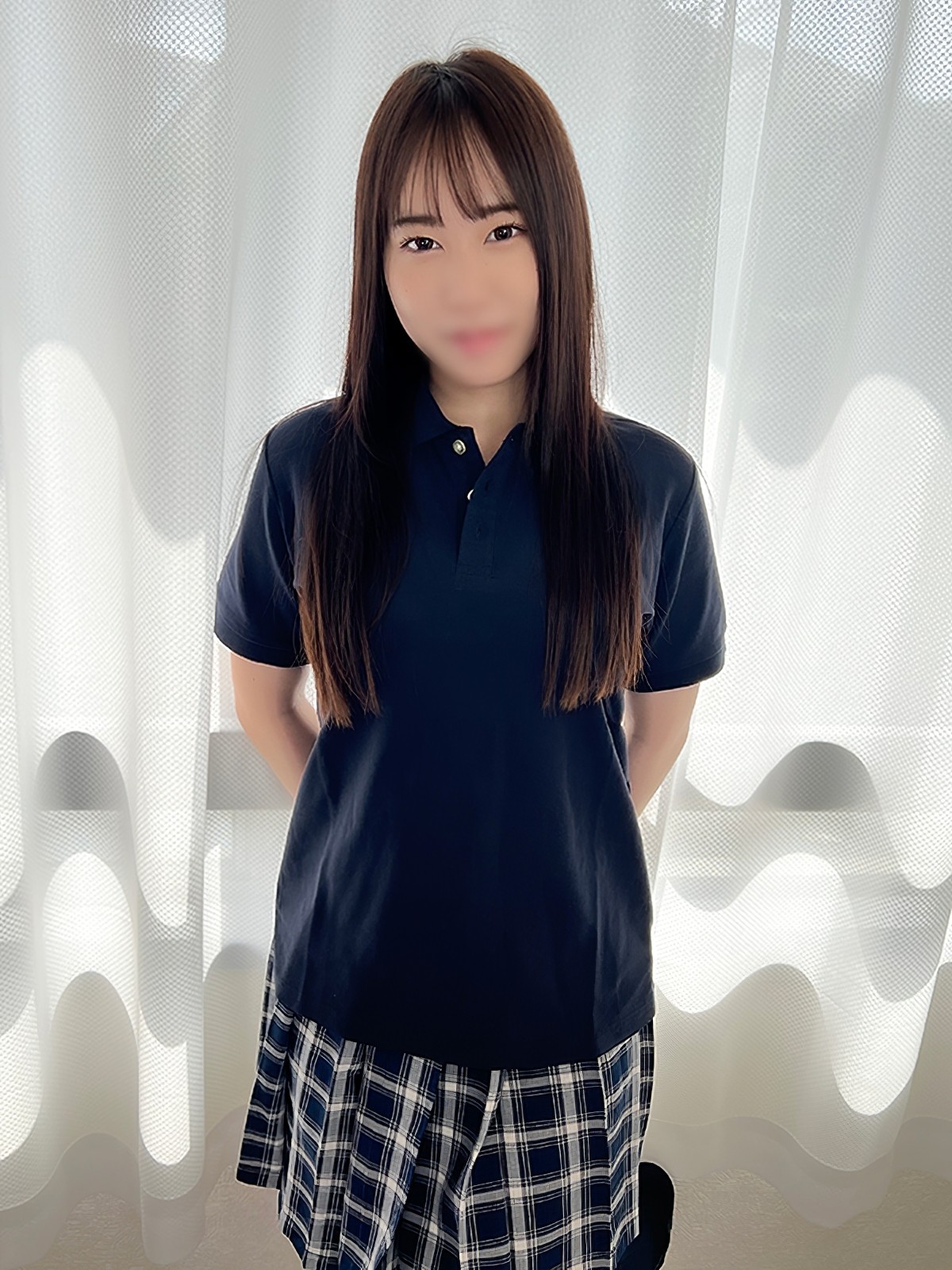 蓝色小骚逼喜欢后入[24P]