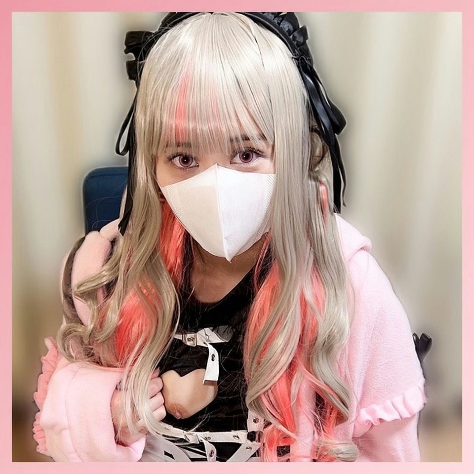 (FC2) Vtuber魔界りり【初撮り】えちえちEcupレイヤー初阵スタイルの良さに童贞くんたち乳首舐められただけでフル勃起！暴発＆男の潮