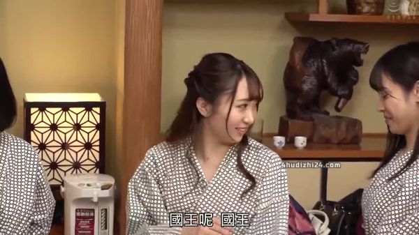 公司旅行美人女子社员们与身为男人的我梦般的国王游戏大乱交!