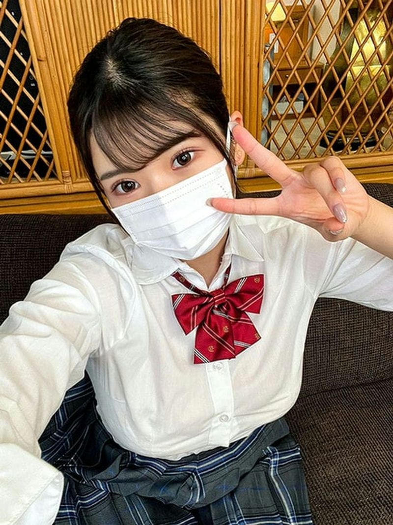 【セーラー天使】出席番号12おっぱいIcup大天使Sちゃん降臨。超レアの子。大人ちんぽ3Pで中出しの気持よさを徹底的に教えて