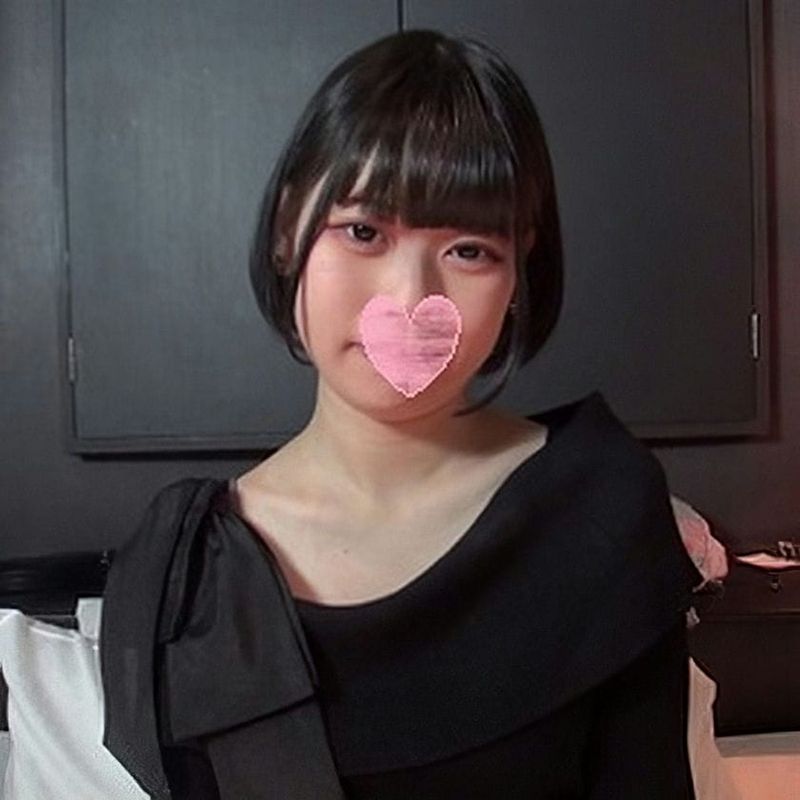 165cm Dカップ。ラーメン店で働く料理好きな20歳。年上タイプの利きラーメンならぬ利きフェラ。ナマ肉棒でイキまくり绝顶!膣奥