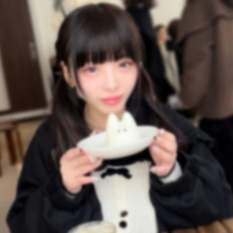 【初・無修正】低身長合法㋺ ㋷コンカフェ嬢。仕草が可愛い美乳彼女に性の快感を覚えさせ、3度も潤ったおマコにお精子注入