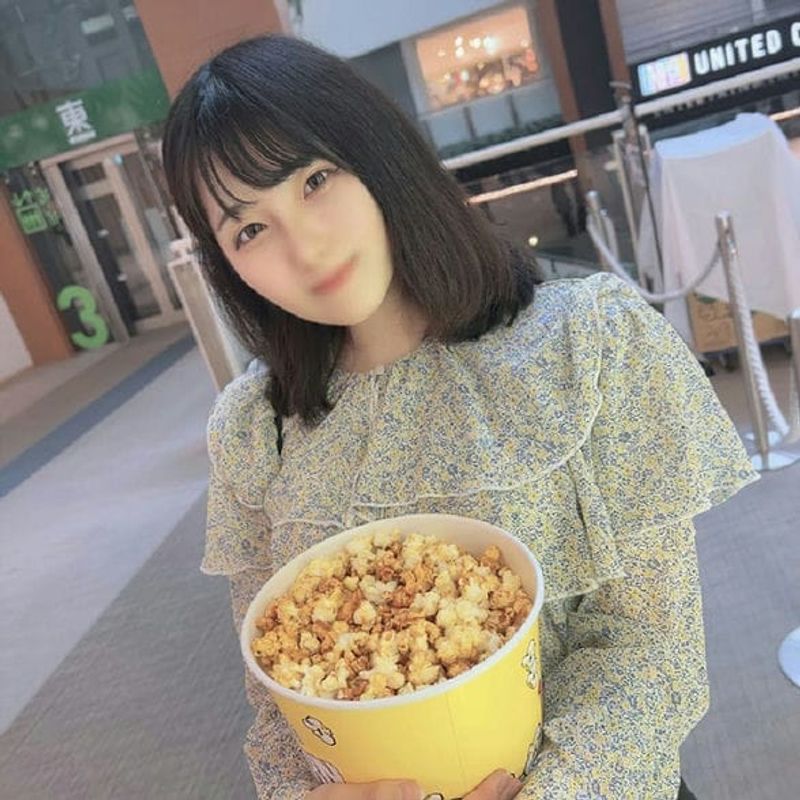 初撮影・顔出し!大自然に囲まれたのどかな土地で純朴に育った人の為に尽力する健気な新人介護福祉士・嫌とは言えない真っ直ぐな性