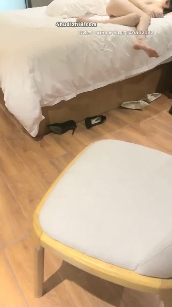蕾丝少女啪啪极品第三场