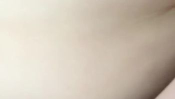  美女白皙美胸[30P]