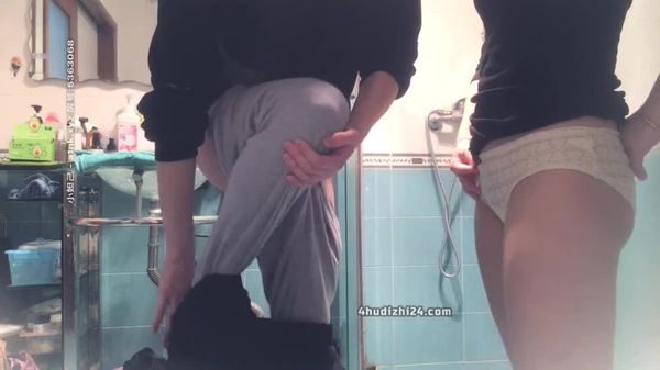 勾搭良家夜场小妹口爆