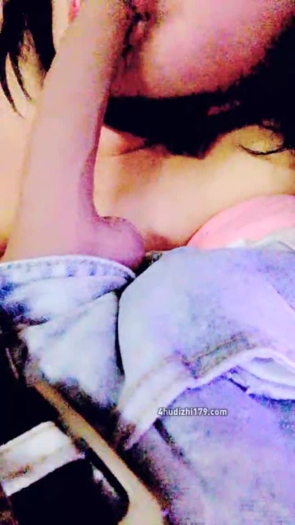 【直播探花】儿子和妈妈的激情秘密 ... 20240317