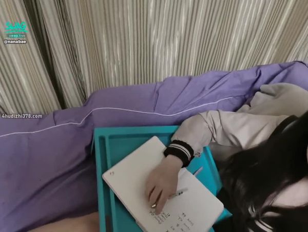 nanabae 萝莉女大生学士服颜射吞精大量精夜肉棒帮家教主动清洁