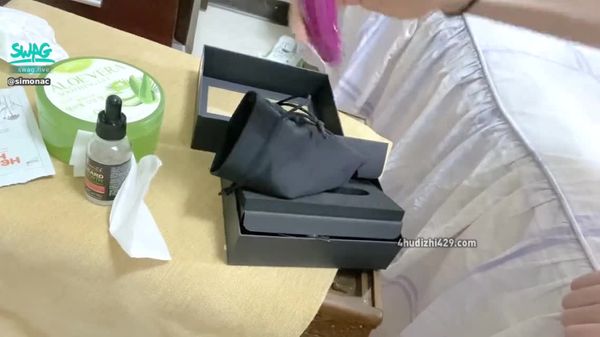 simonac 题‛:残宝用要价一支要价8万的20万的玩具慰慰给哥看,哥如果因此「性」福记得跟我打声招呼哦!I’mmasturbatingwithworld