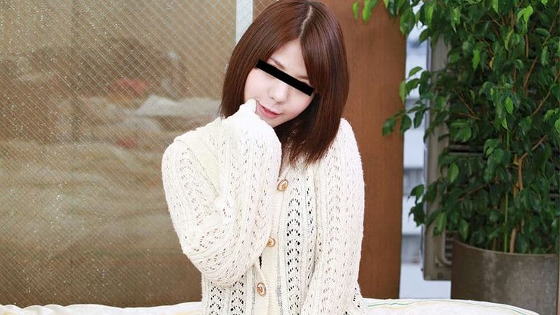 112124_01 10MU 天然むすめ路上で佇んでいる暇そうな可愛い素人娘をナンパゲット!