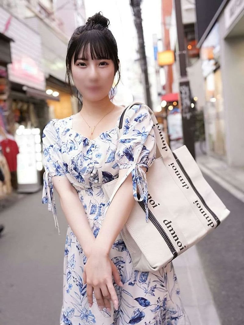 FC2 PPV 4577717 【个撮・中出し】エクストリーム「潮吹き」大生ひなちゃん20歳おまんこの「栓」が抜ける瞬间はこちら