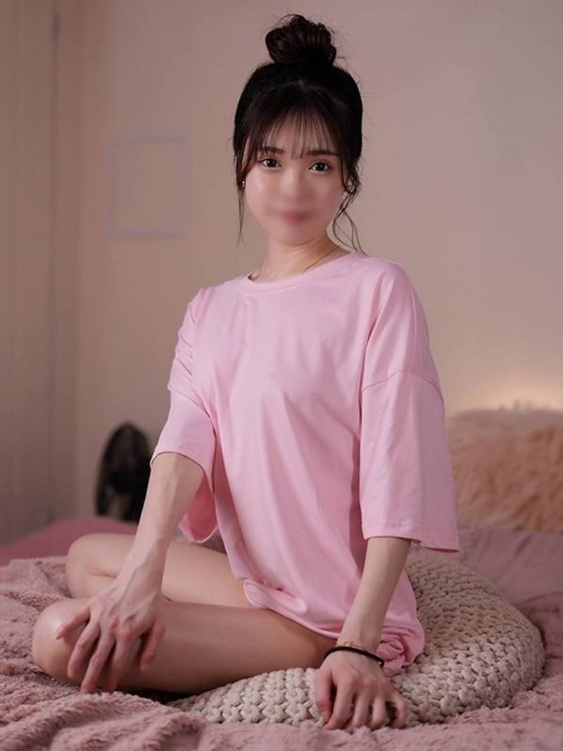 FC2 PPV 4580477 港区・ヤリ部屋②鬼きゃわ!「Eカップ」スレンダー美巨乳セフレさとみ・23歳