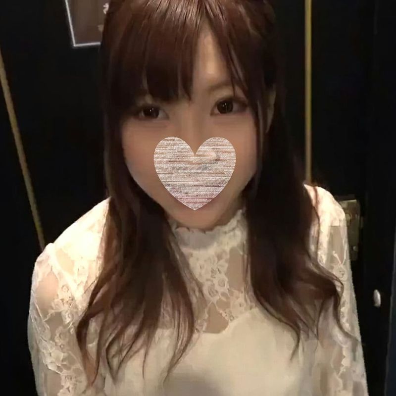 FC2 PPV 4556533 【無・個撮】激カワ素人スレンダーボディちゃん第2弾!本気の種付け生中出しセックス!【特典で高画質】