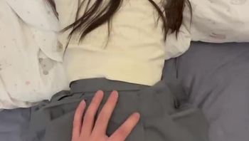 gswavert 女大生懂赚 第一次卖给大叔赚外快