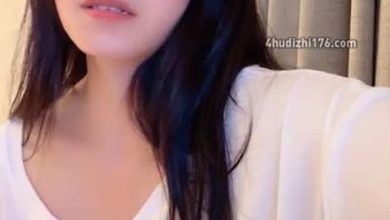  新人☸神似某明星【小碧晨】纯天然巨乳~扒穴道具自慰~秒射 小碧晨 20241113 210846 713