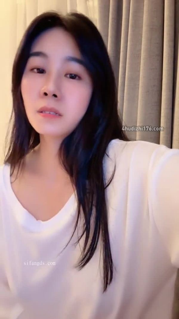 新人☸神似某明星【小碧晨】纯天然巨乳~扒穴道具自慰~秒射 小碧晨 20241113 210846 713