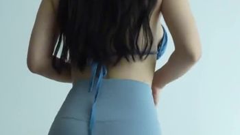 推特极品舞姬 33jiemm蝴蝶姐妹 高价定制裸舞重磅摇摆4K原档-DZ (1)