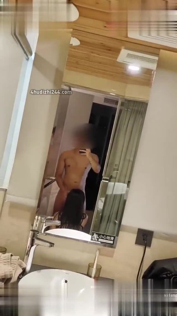 女外卖员宋小牛 直播公开卖淫要价十万被榜一大哥狠狠拿下 6分55秒完整版不雅视频流出