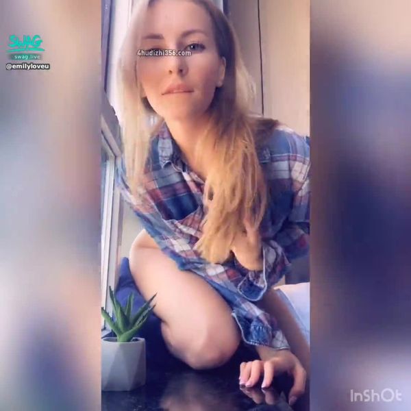 emilyloveu I’msohornyrightnow