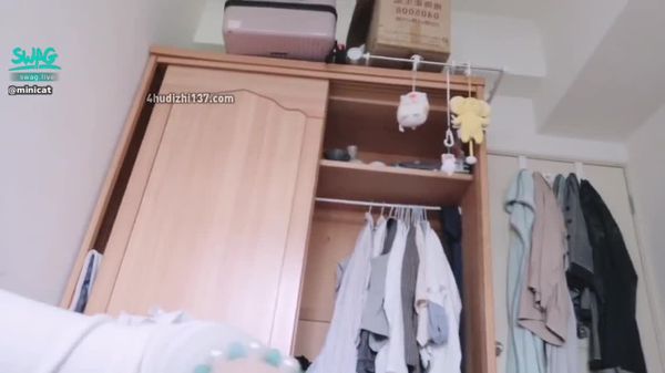 minicat 早上起来想试试新姿势,但实在太难