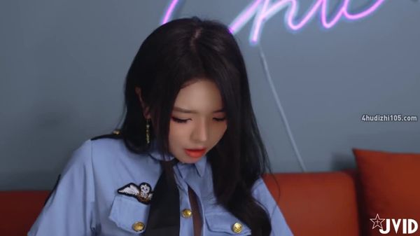 晃乳与长腿美尻放荡淫乱特务双姬 为了情报脱光摇乳诱惑 竟变成擦枪走火慰慰高潮