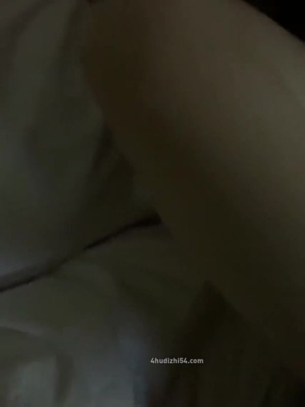 推特約炮大神這次肏自己小女友給大家看~還找來朋友一起玩!d
