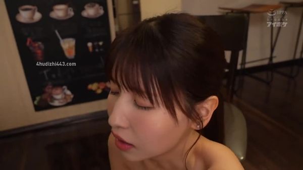 IPZZ198在最讨厌的店长的指示下打工处可爱的前辈被强行穿上迷你裙樱空桃
