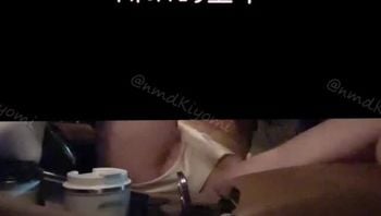 夜里车内的温存